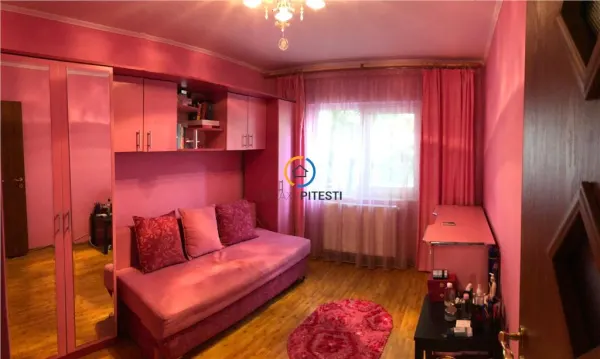 Apartament 3 camere Pitești - poza 5