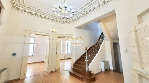 Casă 13 camere București - poza 2