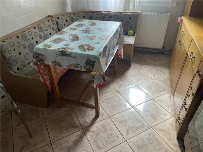 Apartament 3 camere , zona ultracentrala (Casa de Pensii ) , decomandat ,72 mp , mobilat, liber - foto 11