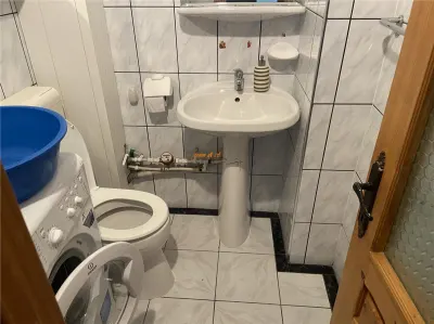 Apartament 3 camere , zona ultracentrala (Casa de Pensii ) , decomandat ,72 mp , mobilat, liber - foto 10