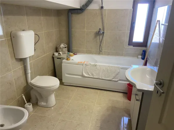 Casă 6 camere Golești - poza 23