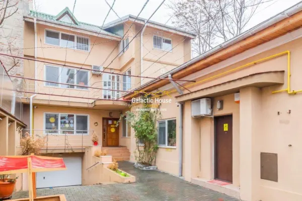Casă 12 camere București - poza 1