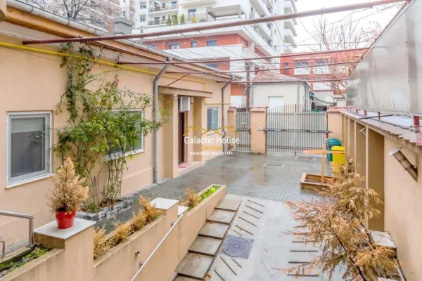 Casă 12 camere București - poza 2