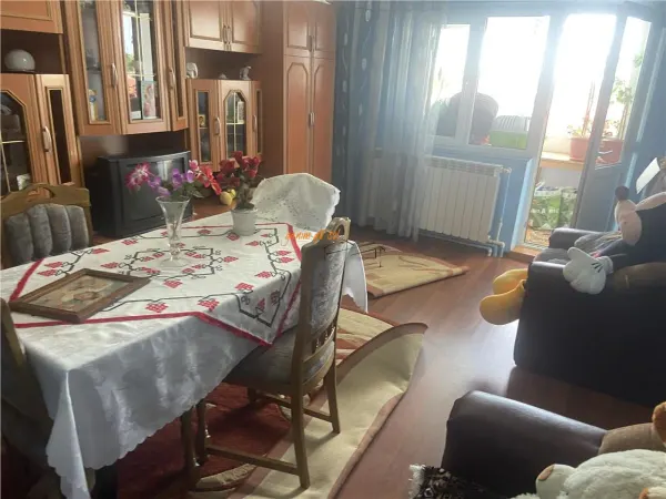 Apartament 3 camere Focșani - poza 1