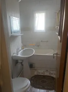 Apartament 3 camere , zona Gara ,  58 mp ,et 3 din 4 , mobilat , centrala termica individuala - foto 8