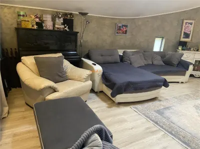 Casa de vanzare in Focsani , parter si mansarda ,suprafata utila de 173 mp, teren  100mp - foto 3