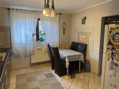 Casa de vanzare in Focsani , parter si mansarda ,suprafata utila de 173 mp, teren  100mp - foto 10