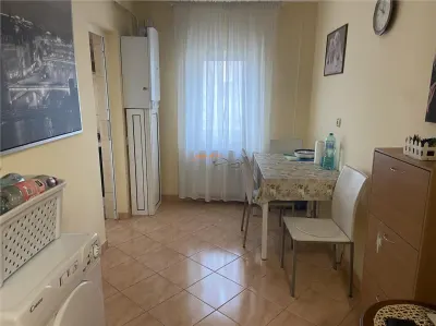 Apartament 2 camere , cartier Sud , 56 mp , decomandat , renovat - foto 5