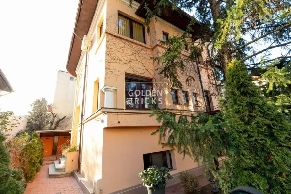Casă 9 camere București - poza 1
