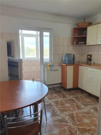 Apartament 3 camere Pitești - poza 1