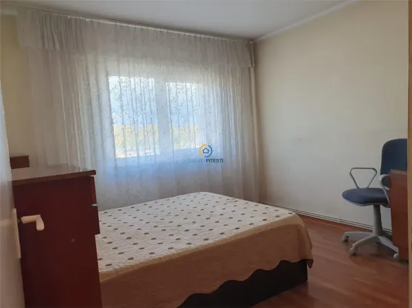Apartament 3 camere Pitești - poza 4