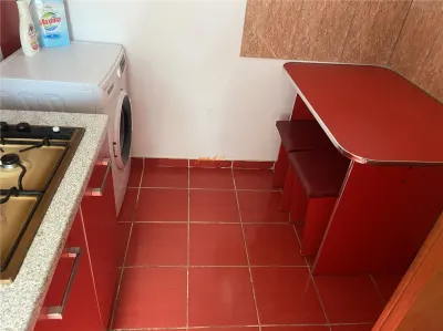 Garsoniera de vanzare , zona Spitalul Judetean Focsani , et 1/3 , 38 mp , renovata , mobilata si utilata - foto 10