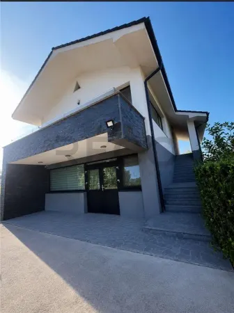 Casă 4 camere Oradea - poza 2