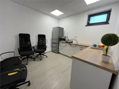 RECO Casa de inchiriat pentru birouri / spatiu de locuit in Oradea- 5 minute de centru - foto 11