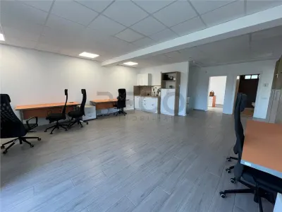 RECO Casa de inchiriat pentru birouri / spatiu de locuit in Oradea- 5 minute de centru - foto 15