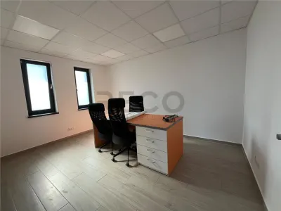 RECO Casa de inchiriat pentru birouri / spatiu de locuit in Oradea- 5 minute de centru - foto 21