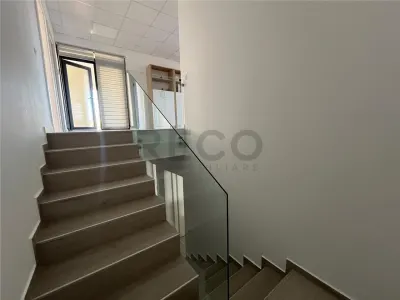 RECO Casa de inchiriat pentru birouri / spatiu de locuit in Oradea- 5 minute de centru - foto 10