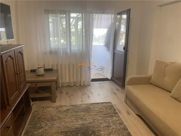 Apartament 3 camere Focșani - poza 1