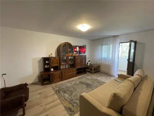 Apartament 3 camere Focșani - poza 2