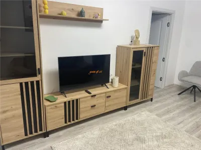 Apartament 2 camere, zona Gara , etaj 1 din 4 , renovat integral , mobilat complet - foto 3