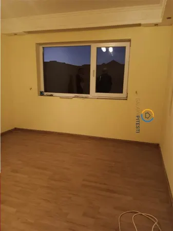 Apartament 3 camere Pitești - poza 8