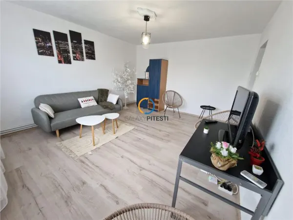 Apartament 4 camere Pitești - poza 1