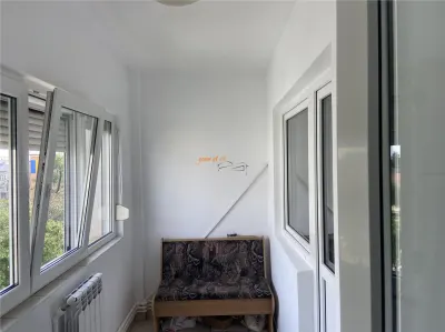 Apartament 2 camere  in Focsani, zona ultracentrala - Spitalul Militar , decomandat , mobilat si utilat complet - foto 9