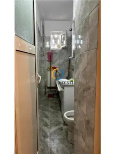 De vanzare apartament 2 camere Banat, etaj intermediar, dotat cu centrala termica - foto 4