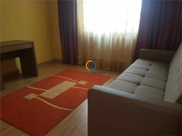 Apartament 4 camere Pitești - poza 1
