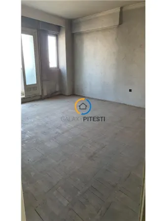 Apartament 3 camere Pitești - poza 1