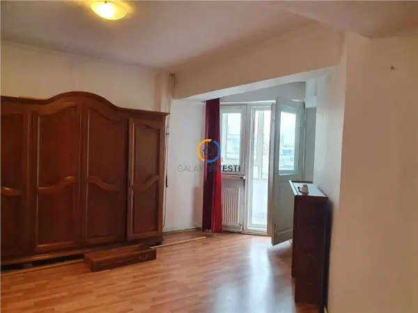 Apartament 4 camere Pitești - poza 1
