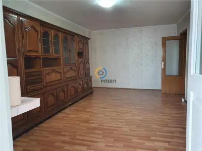 Apartament 4 camere Centru, etaj intermediar/7, liber - foto 2