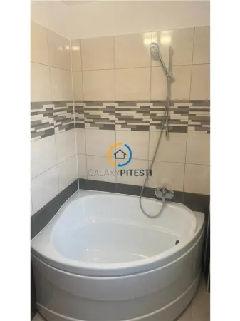 Casă 5 camere Pitești - poza 1