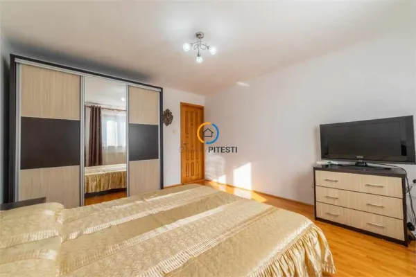 Casă 6 camere Pitești - poza 7