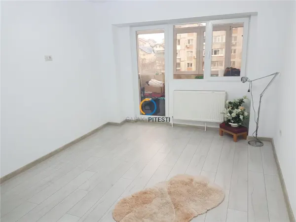 Apartament 2 camere Pitești - poza 1