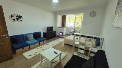 Garsoniera de inchiriat, Costin Georgian –  – Marian - Bucuresti