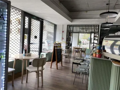 VANZARE AFACERE -SPATIU COMERCIAL 90 MP POSIBILITATE TERASA 60 MP PRETABIL ORICE ACTIVITATE - foto 2
