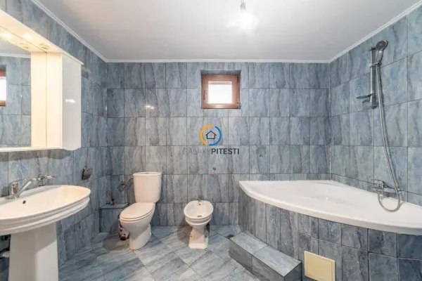 Casă 4 camere Pitești - poza 12