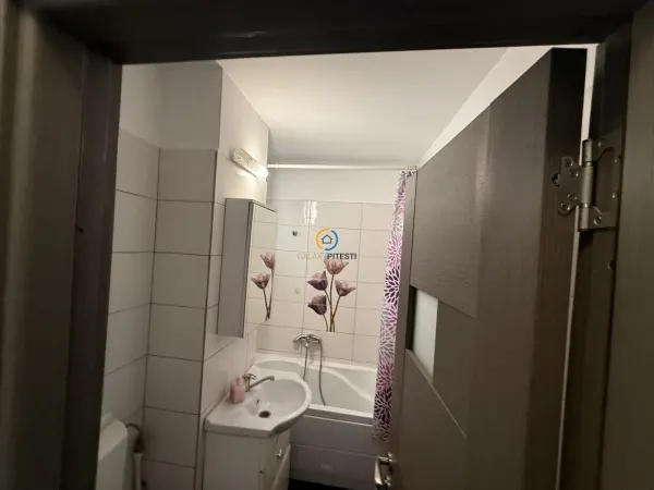 Apartament 3 camere Pitești - poza 11