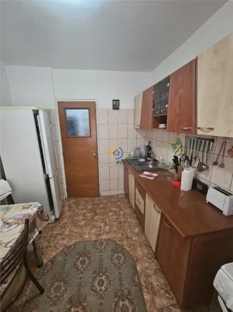 Apartament 3 camere Pitești - poza 1