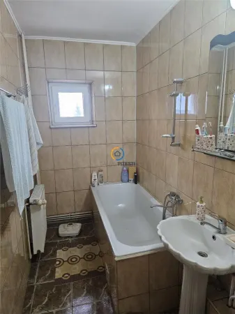 Apartament 3 camere Pitești - poza 6
