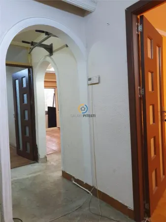 Apartament 3 camere Pitești - poza 3