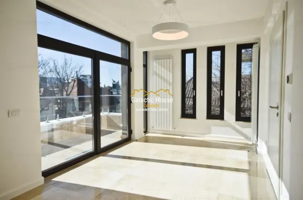 Casă 9 camere București - poza 1