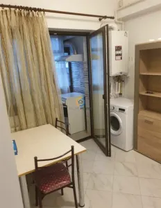 Închiriere garsoniera bloc nou , zona Nord - foto 3