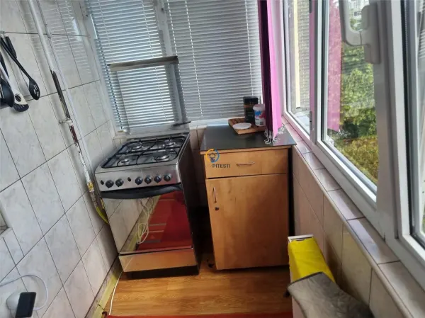 Apartament 3 camere Pitești - poza 8