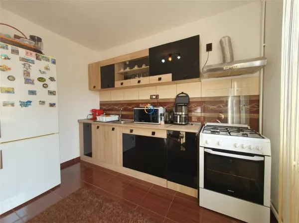 Casă 4 camere Bradu - poza 4