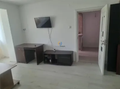 Vânzare apartament cu 2 camere Craiovei - foto 2