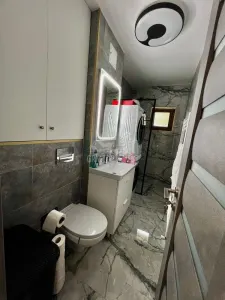 Apartament 2 camere renovat integral etaj 2 - Vasile Aaron - foto 7
