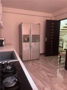 Casa cu 4 camere 3 bai si tersa in Sura Mare - foto 3