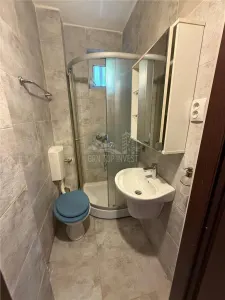 Apartament cu 4 camere 2 bai si balcon etajul 1 pe Rahovei - foto 13